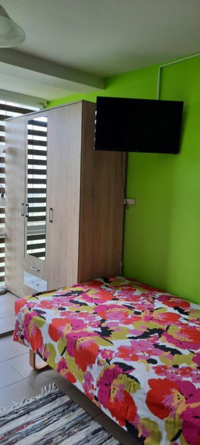 Day & Night Anyksciai Apartment Exterior photo